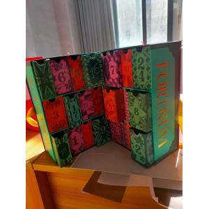 Custom Advent Calendar Packaging , Cosmetic Magnetic Cardboard Box With 24