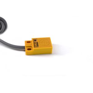 China Portable NPN Proximity Switch , Inductive NPN Type Sensor Wide Voltage Range on sale