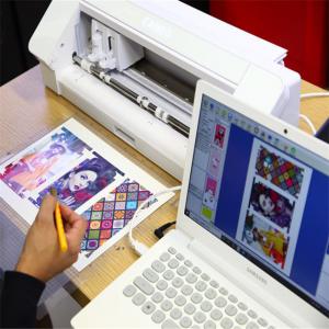 China Vinyl Sticker Mobile Skin Cutting Machine Plotter Custom With Skin Design Software on sale