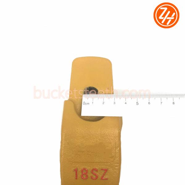 2713-9050 DH55 Excavator Bucket Teeth Adapter Doosan Daewoo Parts