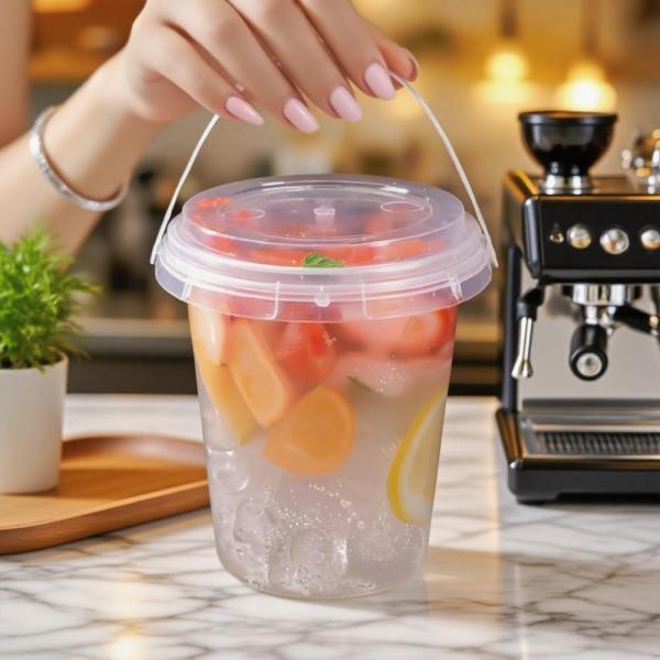 Quality Clear Plastic Cups 24 oz Ice Cream Buckets with Lids & Straws Drink Cups Cocktail Pails Bulk with Handles wholesale