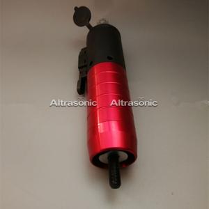 China 20khz 30khz 40khz Handheld Ultrasonic Spot Welding Machine with Auto Tuning on sale