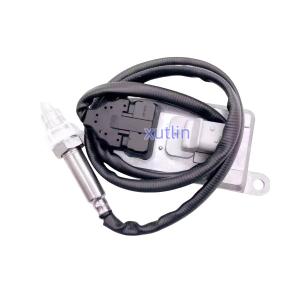 China Auto Engine Spare Engine Nitrogen Nox Oxygen Sensor 24V For Benz Truck OEM A0101539628 0101539628 5WK96659C on sale