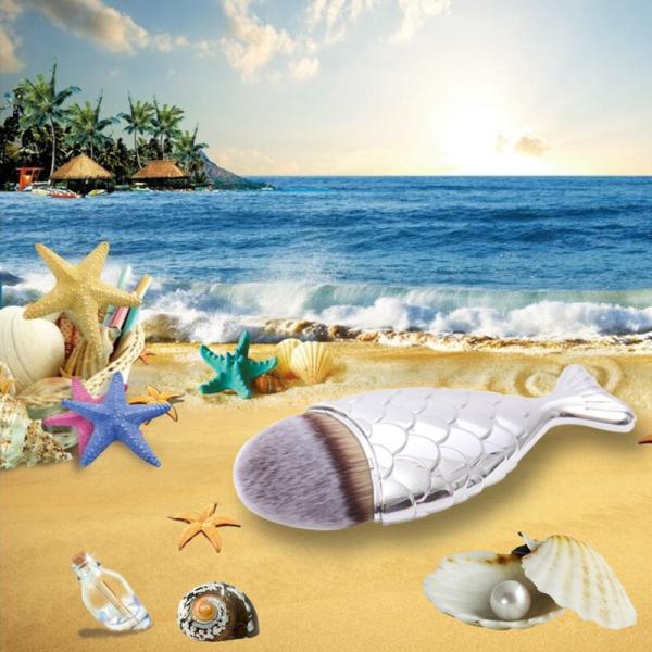Plastic Handle Single Mermaid Fish Tail Face Foundation Brush