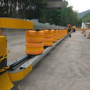 Roadway Traffic Safety Eva Roller Barrier Hot Dipped Galvanized and Save Volume