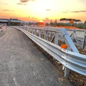 Anti-collision Guardrail Traffic Barrier with ISO 9001/ISO14001/ISO 18001