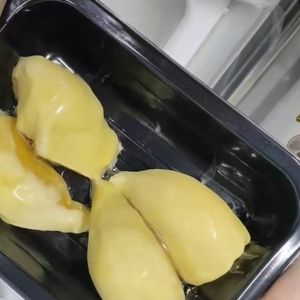 Automatic Continuous Vacuum Skin Displacement Chain Plastic Tray Sealer DQ730AT