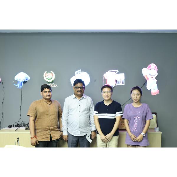 Rechargeable Mini Table Type Hologram Gift Advertising Display Equipment 3D Holographic Projector LED Fan for Toy and Gift Shops