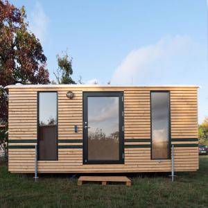 CE Luxury Residential Prefab Folding Container House Weather Resistant