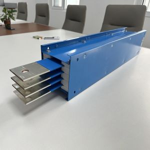 Durable Sprayed Plastic Air Insulated Busbar Trunking System Bus Way System