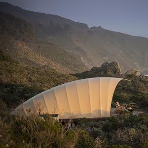 4x6m 5x7m Geo Dome Shelter Tent Hot-Dip Galvanized Steel Tube Shell Shape