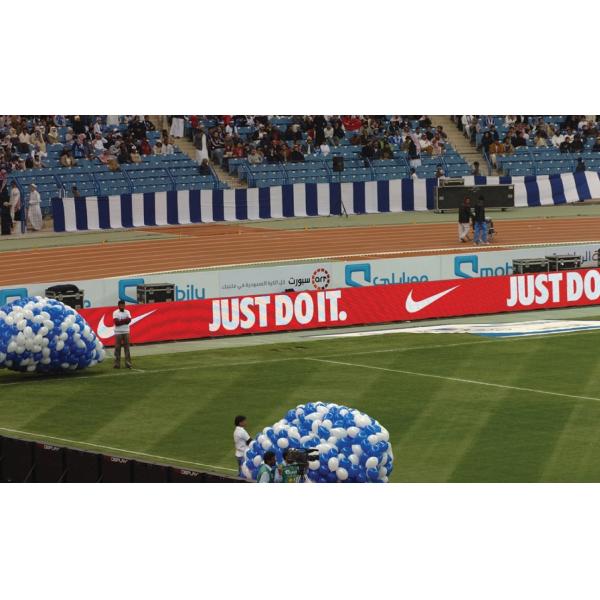 IP65 Grade Stadium LED Display 5000 1 Contrast Ratio 60Hz Frame Rate for Optimal