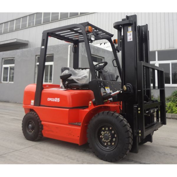 Quality Top Performance 3T Diesel Forklift with Safety Belt and Rearview Mirror wholesale