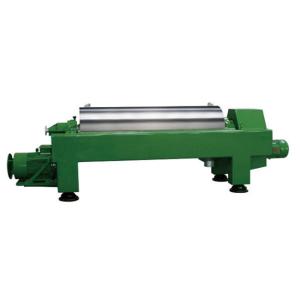 Horizontal Decanter Centrifuge with Spraying Device 5000 Kg Capacity 22KW 5.5KW