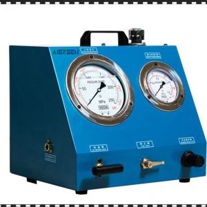 China 3/8NPTF Oil Outlet Hydraulic High Pressure Pump for Water Or Oil Applications on sale