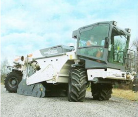 WB21 Soil Stabilizer Shantui Soil Stabilizer 2100mm Mixing Width Road Machinery