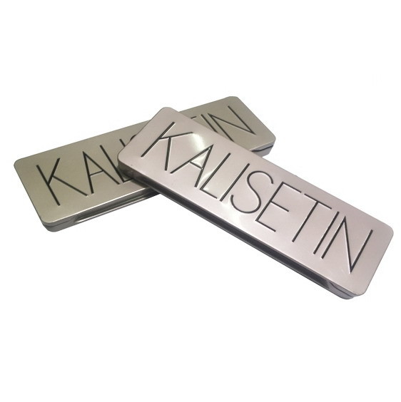 Empty Embossed Eyeshadow Palette Paint Cosmetic Tins Case With Mirror And 12