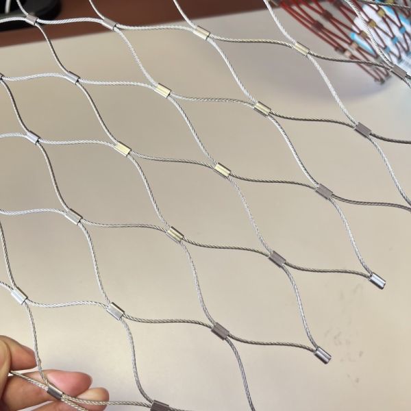 Quality Flexible Stainless Steel Wire Rope Mesh Net Anti Fall 20mm-60mm Mesh wholesale