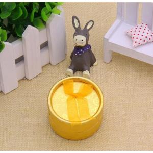 custom logo design wholesale luxury white black paper round packaging cardboard