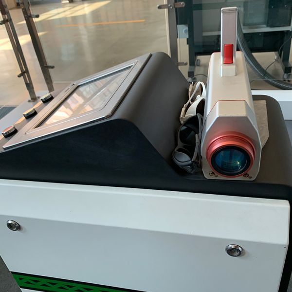200W Pulse Laser Cleaning Machine Mini Laser Rust Removal Machine