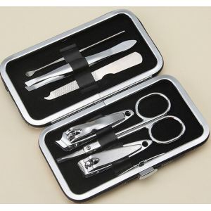 Cheap 6 in 1 manicure tools kit for sale