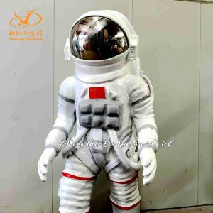 Weather Resistant Custom Animatronic Astronaut For Museums And Theme Parks