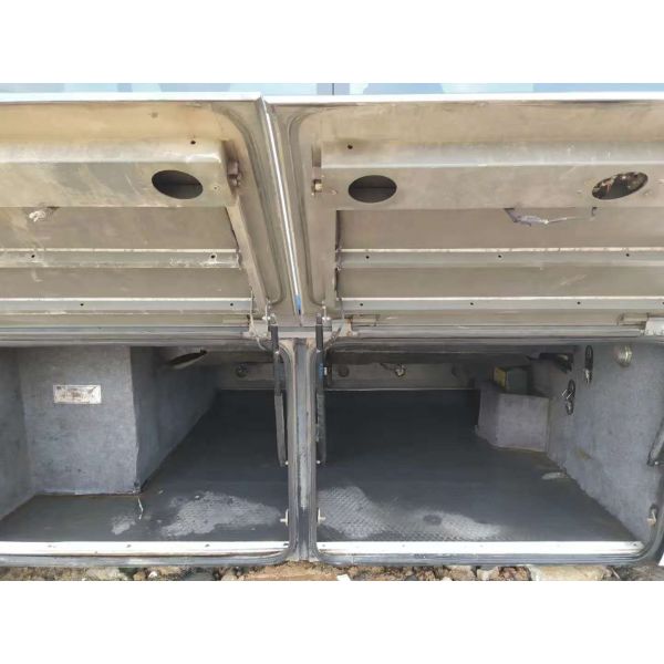 39 Seats 260HP Used Yutong Buses 100km / H Max Speed 2010 Year 8995 X 2480 X 3330mm