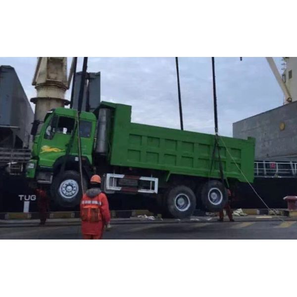 HOWO 12 Wheels 375 Howo 8x4 Dump Truck With Manual Transmission Type