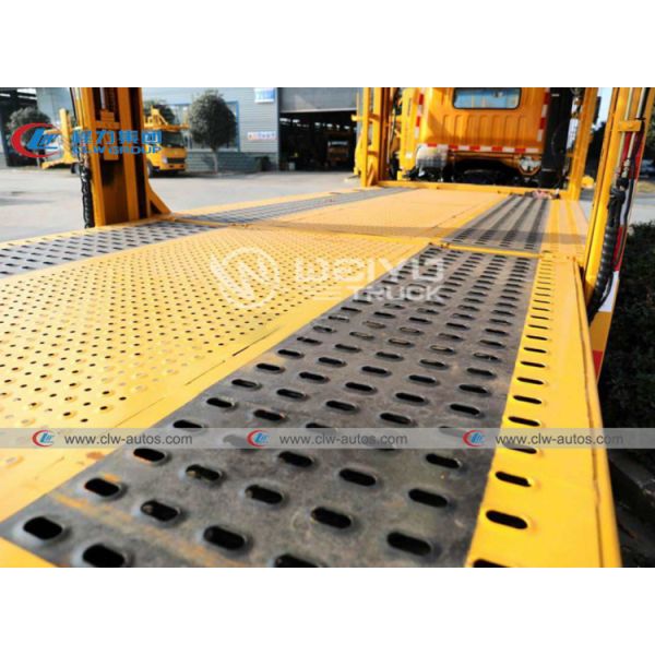 Sinotruk HOWO 4x2 LHD Car Hauler Truck 3-4 Units SUV Car Carrier