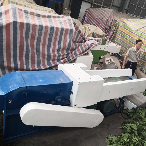 Quality 1.45*0.87*2.2m 15kw 0.3T/H Tree Branch Shredder wholesale