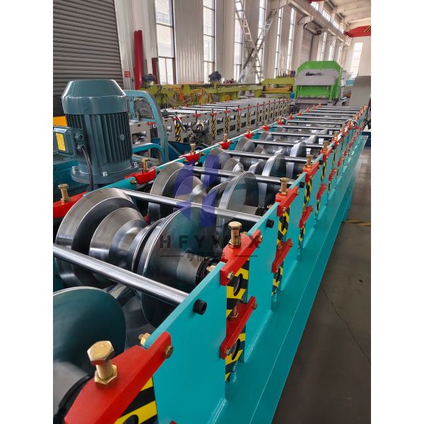 Full Automatic 300mm Finished Width Ridge Cap Roll Forming Machine with Hydraulic Press for Metal Roof Systems