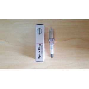 Auto Spark Plug for Nissan NGK OEM 22401-ED815
