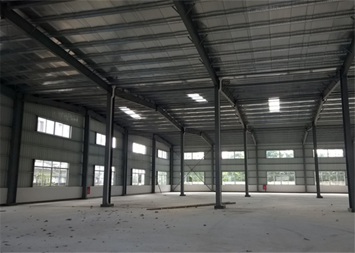Assembled Custom Design Warehouse , Prefabricated Light Warehouse Roof Structure