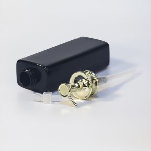 Black 580ml PETG Plastic Square Body Wash Bottles With Lotion Pump