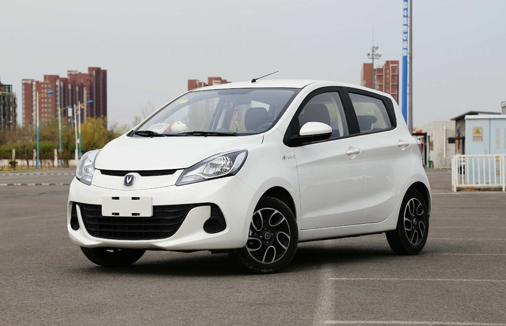 2023 Changan Benben E-star Electric Car 0km Ev Car 310km Full Version Sale and Efficiency with Electric Motor Power Type