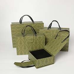 China Art Paper Square Wine Box Recyclable ISO Rectangular Shape on sale