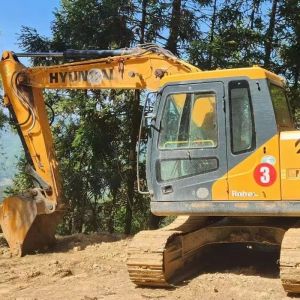 China Excellent Condition Used Poclain Hyundai Excavator 110 210 215 220 305 305-9 320-7 Original From Korea Distributor for Sale on sale