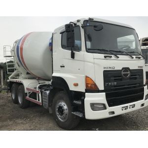 10m3 Used Concrete Mixer Truck , Ready Mix Concrete Vehicle With HINO 700