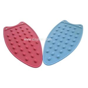 Flexible Safe Iron Rest Pad Heat Resistant Soft Silicone Rubber Mat Stand
