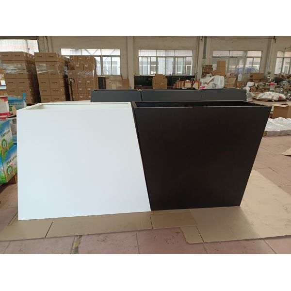 Geometric Metal Planter Pots Weatherproof In Black Gold And Silver