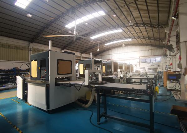 Automatic Paper Gluing Machine For Inner Box Positioning And Be One Of The Step