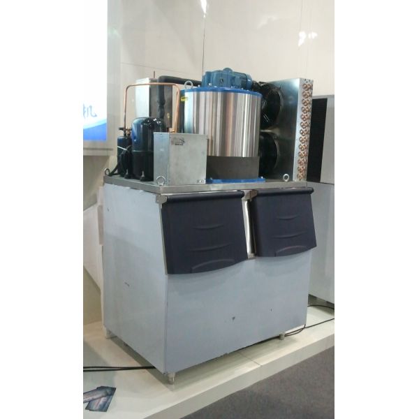 Hot-selling automatic large capacity undercounter flake ice making machine