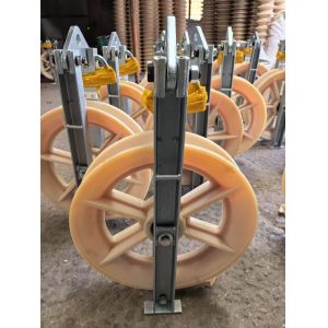 Durable 1040mm Wheel Nylon Stringing Pulley Block with Galvanized Surface for