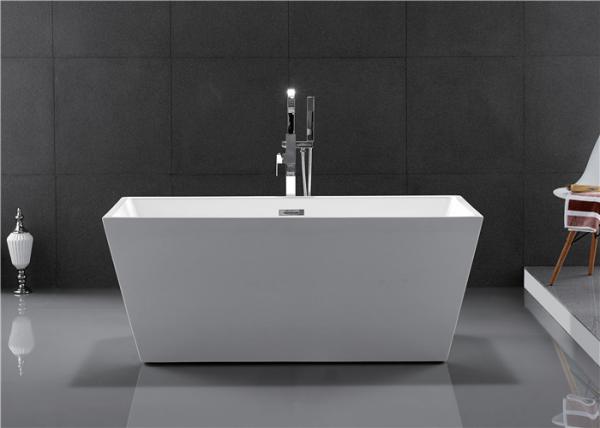 Quality Fiberglass Freestanding Rectangular Tub , Modern Stand Alone Tub In Small Bathroom wholesale