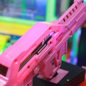 22 Inch Screen Shooting Arcade Machines , Ultra Firepower Arcade With Pink Gun