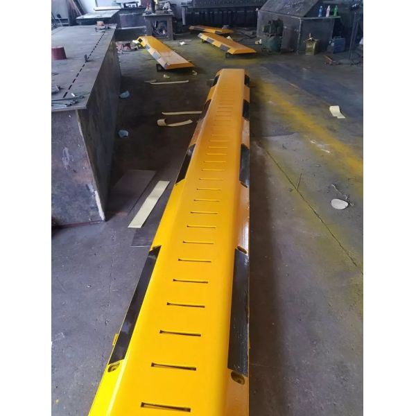 Electric Motor Traffic Spikes Barrier 150mm Rising Height Anti Terrorism