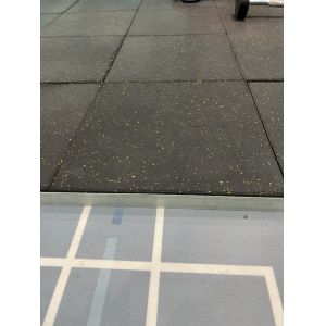 Cheap Shock Absorbing EPDM Rubber Flooring Tile for Gym Equipment for sale
