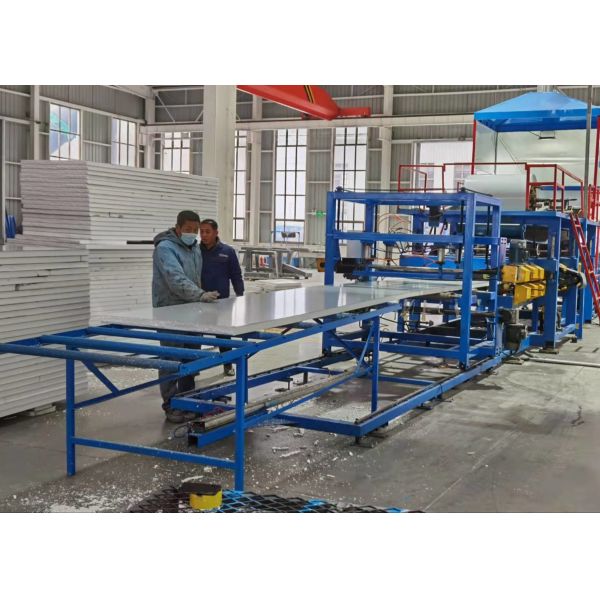 1000mm Plc Control Sandwich Panel Making Machine With Flying Tracking Cutting
