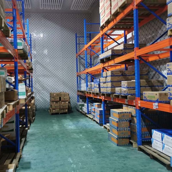 Customizable Warehouse Storage Racks With 500kgs-4000kgs Shelf Capacity