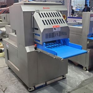 CNC Control Commercial Meat Cutting Machine For Restaurants And Supermarkets